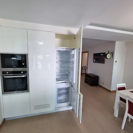 Daire Na Com Estacionamento *