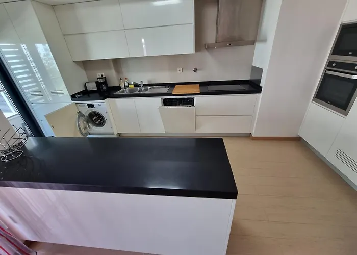 Na Com Estacionamento Daire