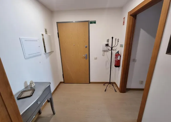 Na Com Estacionamento *